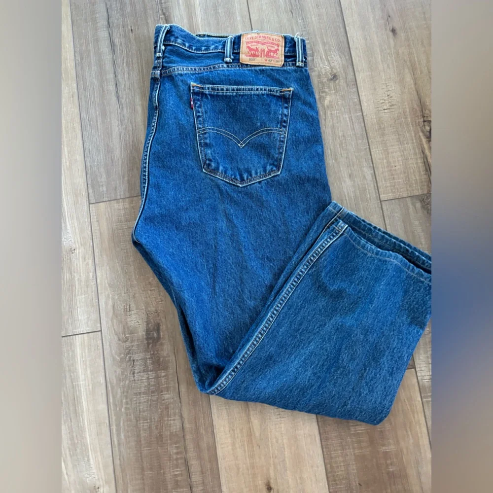Levis men’s 505 jeans medium wash EUC W42 L30